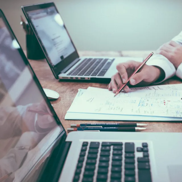 徹底的分析の様子